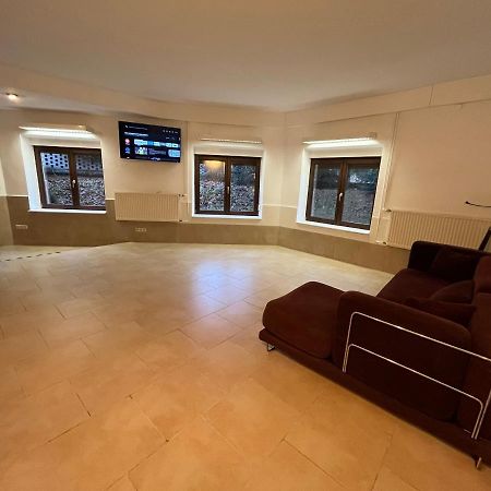 Villa 37B Bed And Breakfast 华沙 外观 照片